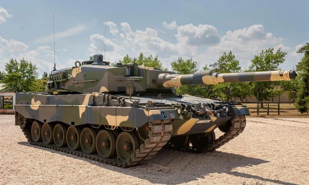 Η Πράγα συζητά να αγοράσει 15 άρματα Leopard και να λάβει άλλα τόσα ως δώρο από τη Γερμανία